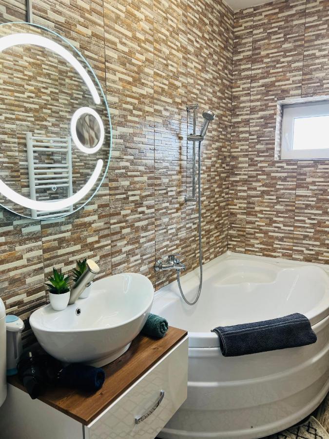 Zizi'S House Garii Apartment บราชอฟ ภายนอก รูปภาพ
